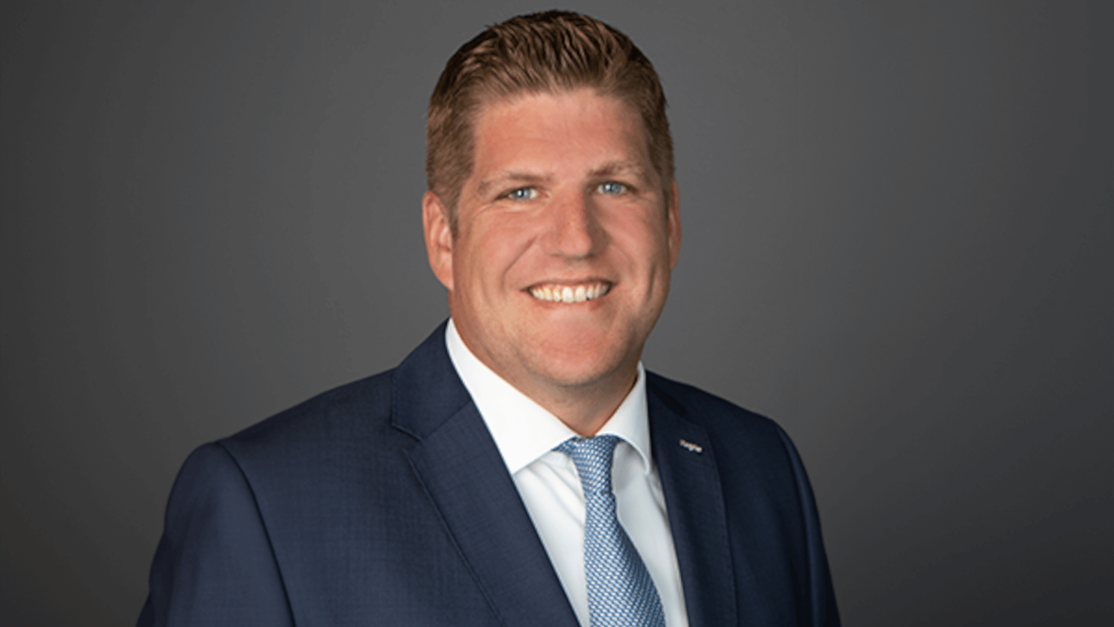 Das Bild zeigt Folkert Daniels, Abteilungsleitung Produktmanagement bei der Doepke Schaltgeräte GmbH