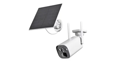 Kabellose Überwachungskamera mit Solarpanel zur autarken Stromversorgung im Außenbereich.