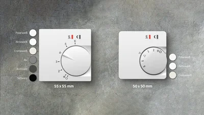 Zwei moderne Raumthermostate mit Drehregler in unterschiedlichen Formaten und Farbvarianten, dargestellt vor einer Betonoptik-Wand. Die Abbildung zeigt verschiedene Gehäusefarben und Größenoptionen für die Temperaturregelung im Innenbereich.