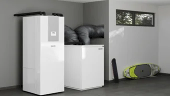 Das Bild zeigt eine Luft-Wärmepumpe von Stiebel Eltron.