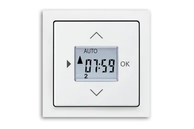 Das Bild zeigt einen weißen Jalousie-Compact-Timer der Designlinie Busch-future® linear.