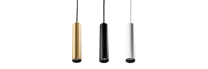 3 Tube Pendel (lange düne Leuchten) von SG Leuchten in Gold, schwarz und weiß von SG Leuchten vor weißem Hintergrund.