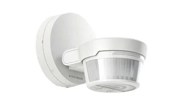 Das Bild zeigt einen weißen Bewegungsmelder Busch-Wächter® PRO.